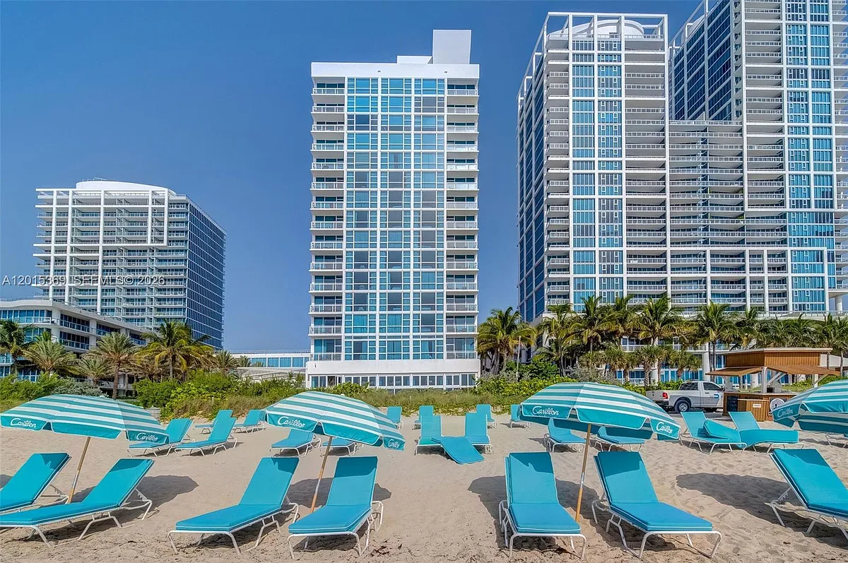 Building Photo - 6899 Collins Ave #1610