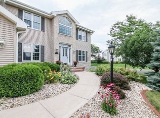 5502 Upland Trl, Middleton, WI 53562