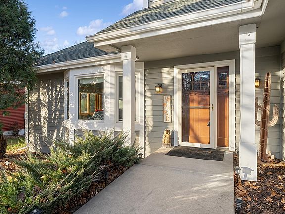 2nd image of 2319 Iverson Ct
