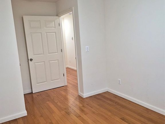 3rd image of 22003 64th Ave