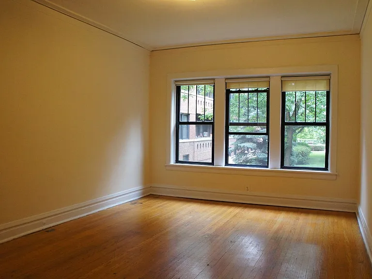 2516 N. Kedzie LP — Photo 29