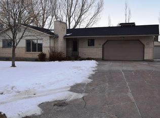 355 N Opal Cir, Idaho Falls, ID 83401