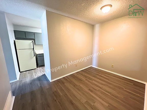 3rd image of 219 Fry St APT 4