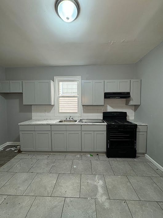 1st image of 118 Seymour Ave #1