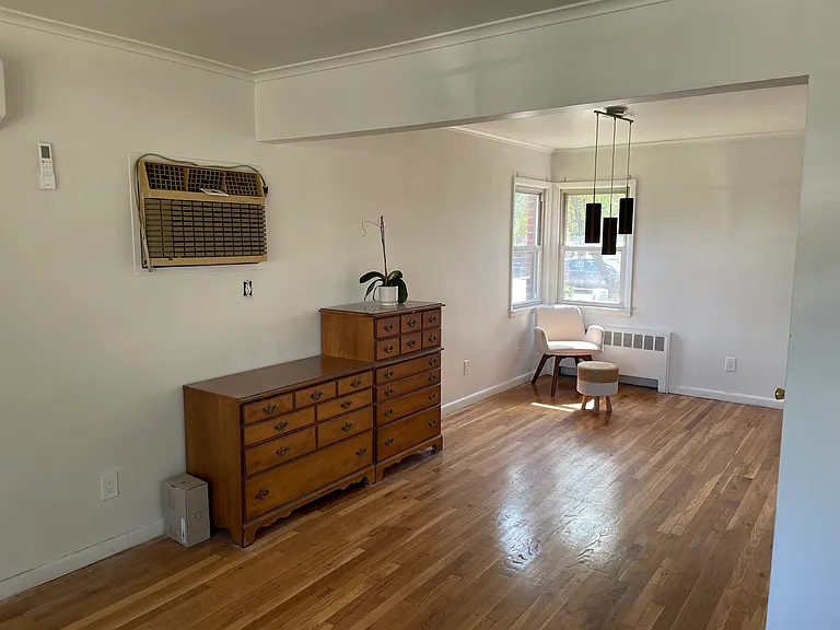 1379 E St #1 — Photo 8
