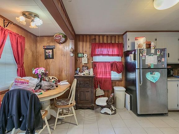 5th image of 37 Cogswell St