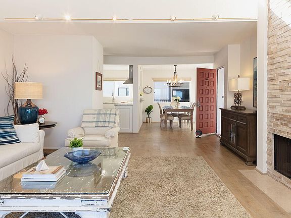 4th image of 36 Barranca Ave APT 6