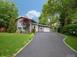 54 Deepdale Dr, Commack, NY 11725