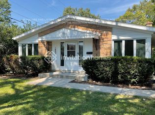 1462 Deerfield Rd, Deerfield, IL 60015