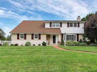 179 Vinmar Dr, York, PA 17402