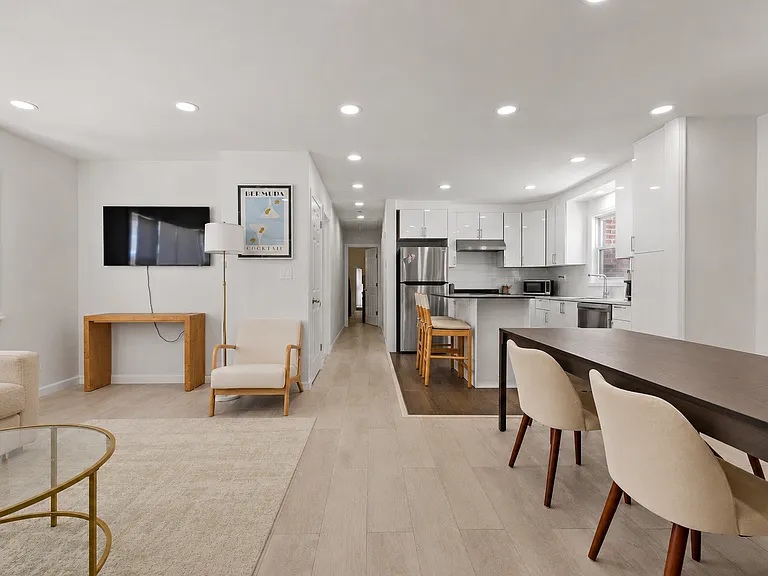 61 Minnesota Ave #2 — Photo 2