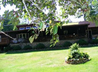 5745 Double Island Rd, Green Mountain, NC 28740