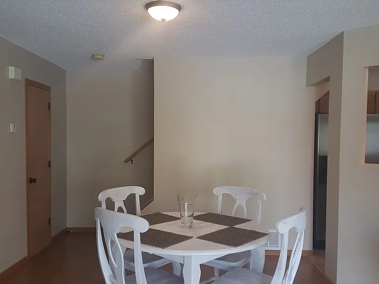 7651 Nicholas Way — Photo 5
