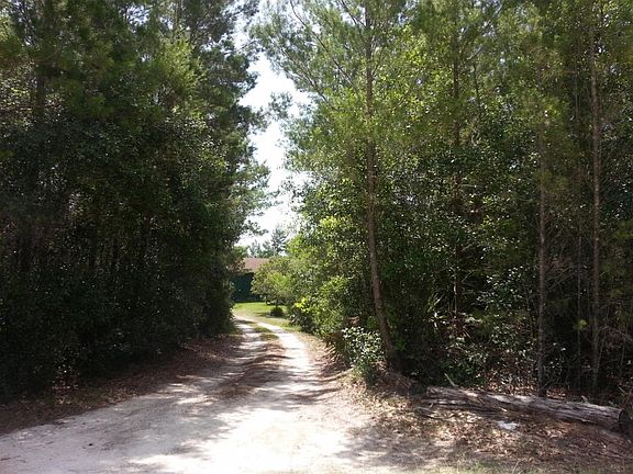 3rd image of 721 Breezy Oak Ct