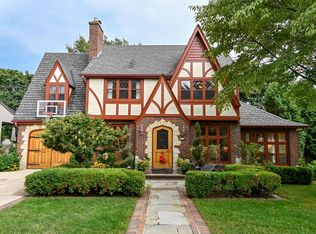 1816 Alta Vista Ave, Wauwatosa, WI 53213