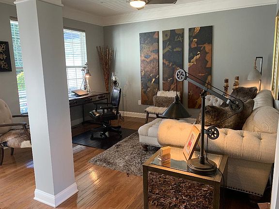 4th image of 4066 Hanover Square Dr