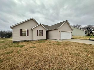 302 George St, Diamond, MO 64840