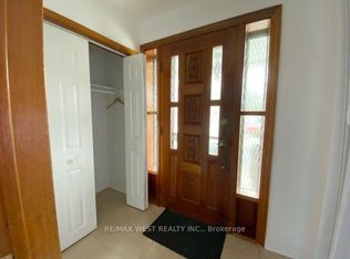 33 Starview Dr, Toronto, ON M9M 1K7