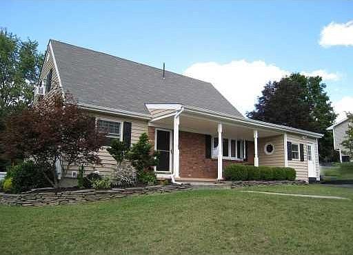 1st image of 20 Tanglewood Dr