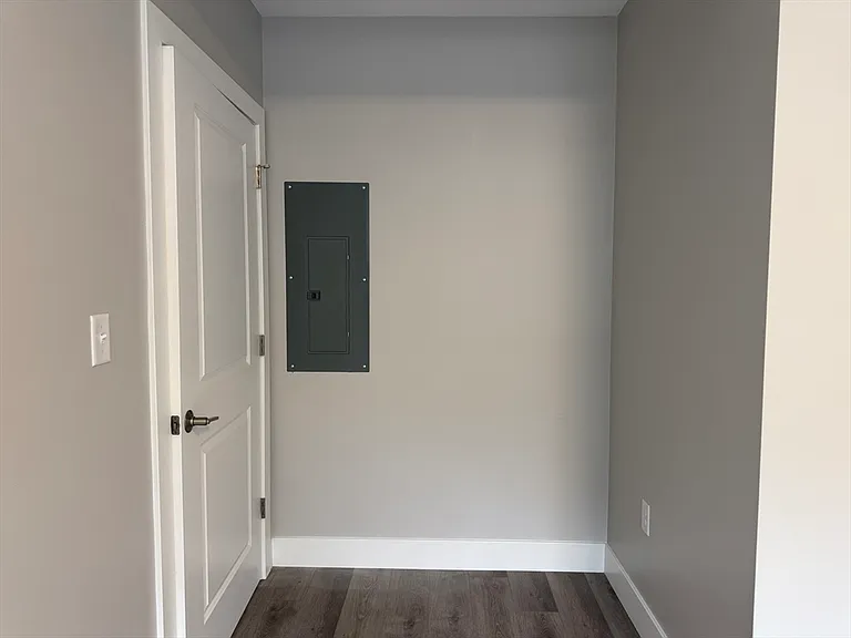 251 Sladen St #207 — Photo 15