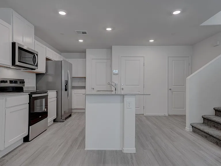 7371 Craig Cove Ct — Photo 8