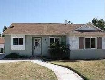 1st image of 725 W Berkeley Ct