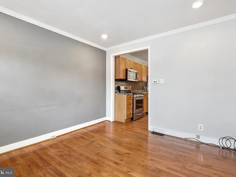 803 S Hanover St — Photo 5