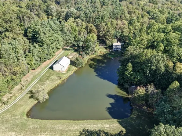 8097 Ore Hill Rd SW, Stone Creek, OH 43840