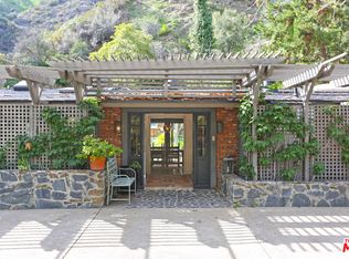 2673 Mandeville Canyon Rd, Los Angeles, CA 90049