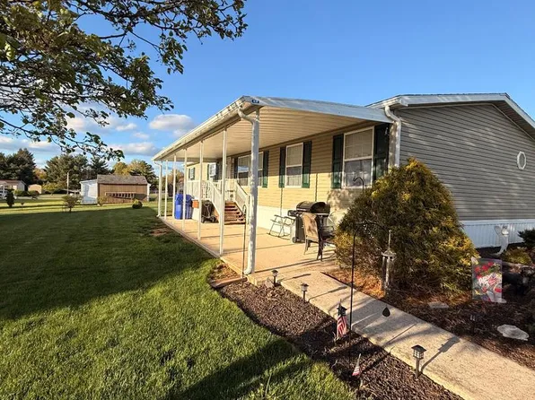 12 Maizefield Dr #12, Shippensburg, PA 17257