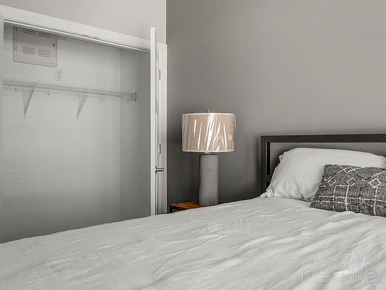 The Henry Lofts — Photo 12
