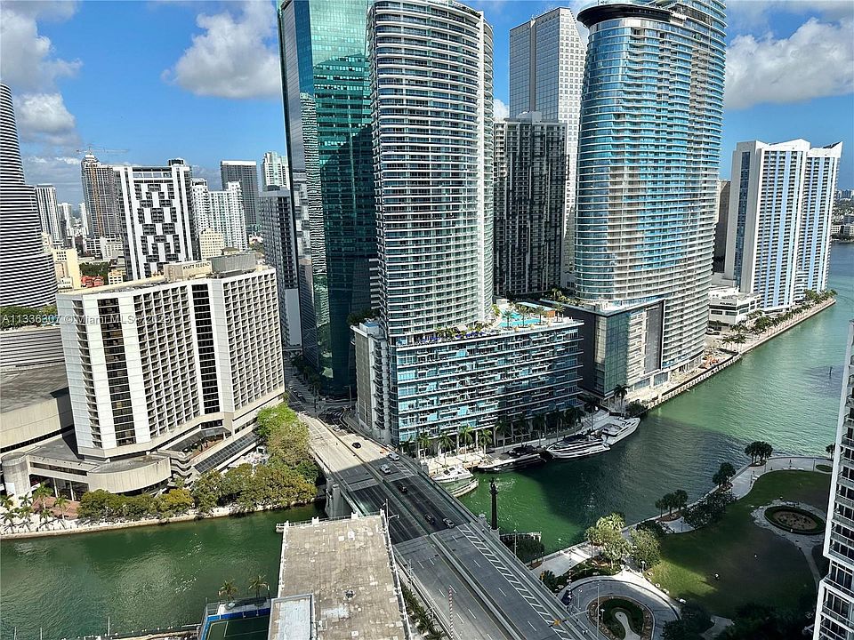 1st image of 500 Brickell Ave #35