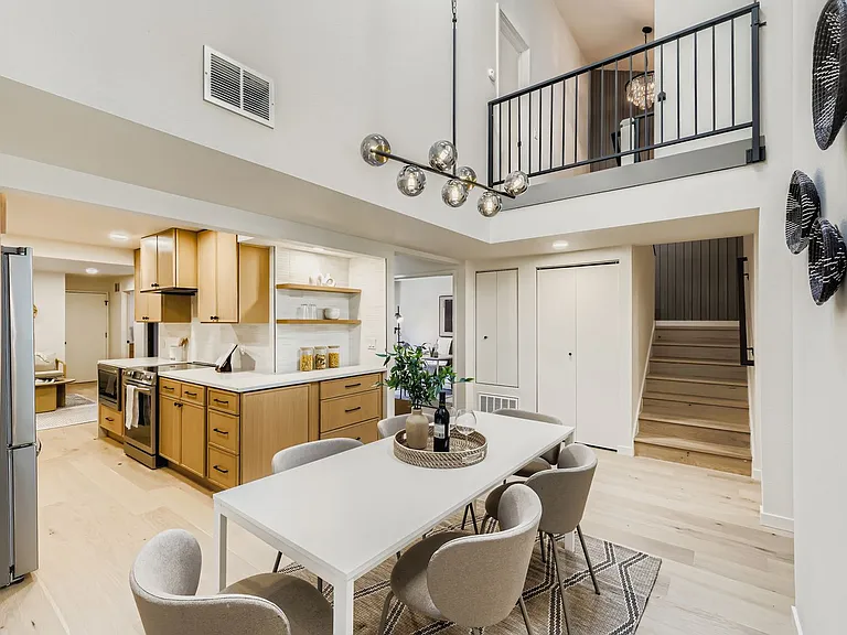 14208 NE 2nd Pl — Photo 18