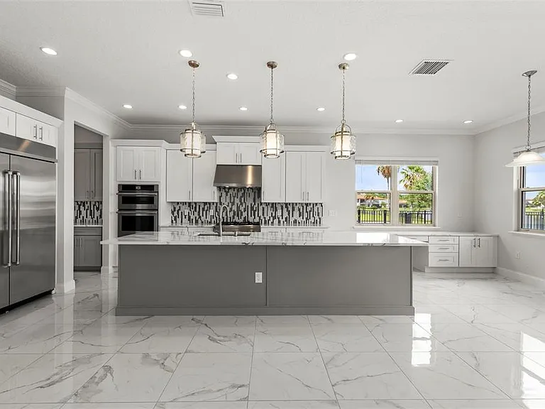 10511 Royal Cypress Way — Photo 10