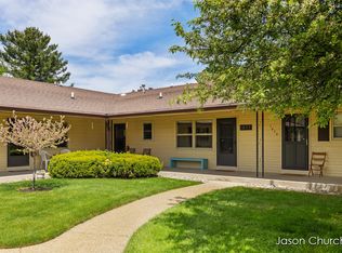 1877 Elizabeth Ln #99, Jenison, MI 49428