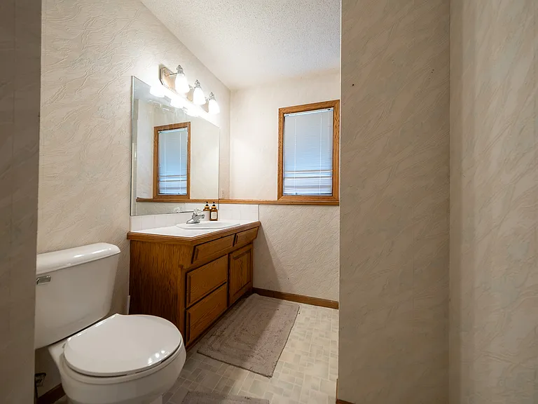 16503 Franklin Trl SE — Photo 26
