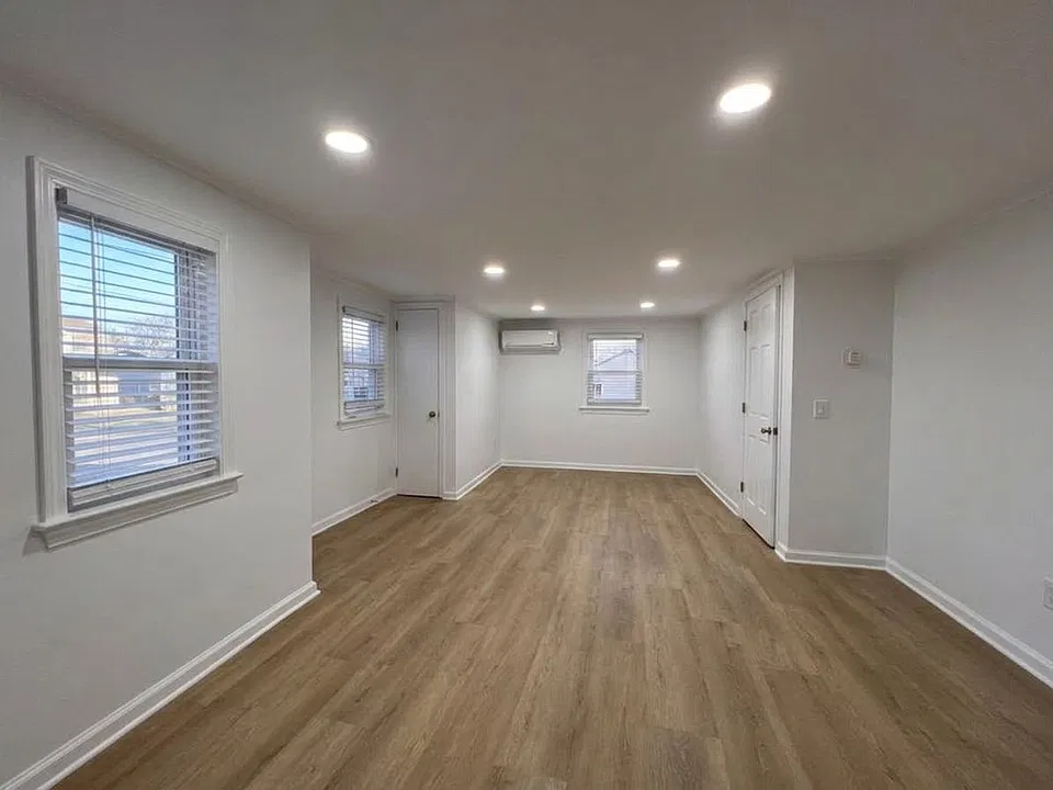 31 Whitman St
