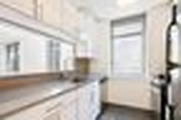 Rented by NY Space Finders Inc. | media 17