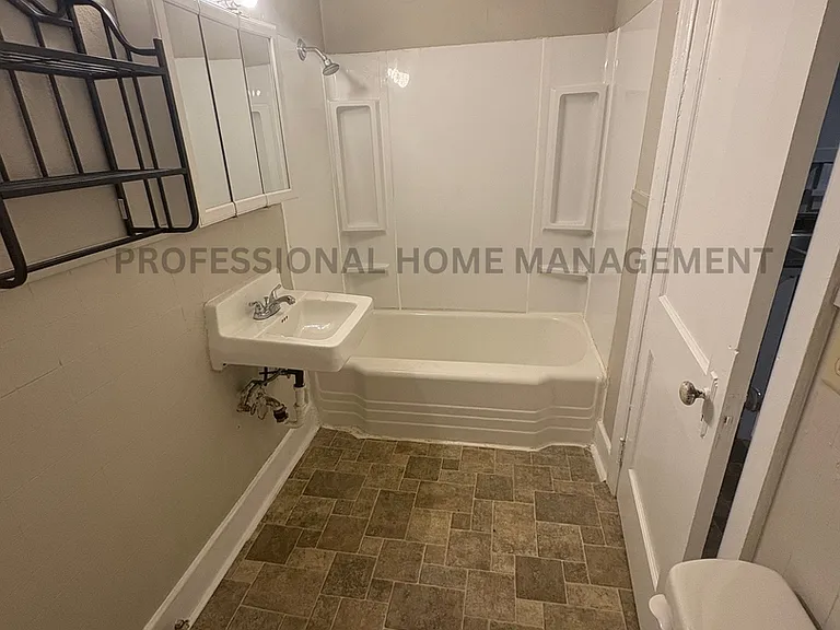 203 Old Mill Rd — Photo 5