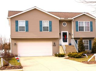 8712 Oriole Dr, Erie, PA 16509