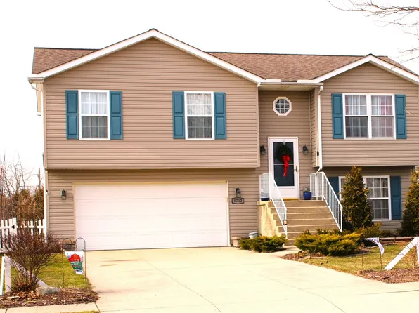 8712 Oriole Dr, Erie, PA 16509