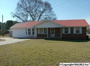 390 Daniel St, Geraldine, AL 35974