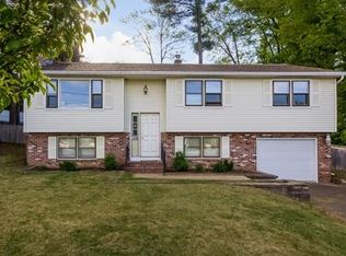 106 College Hwy, Southampton, MA 01073