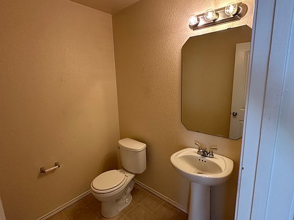3rd image of 3802 Jack Barnes Ave