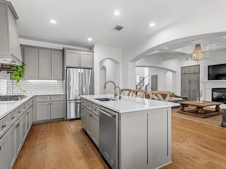 4308 Canoas Dr — Photo 3