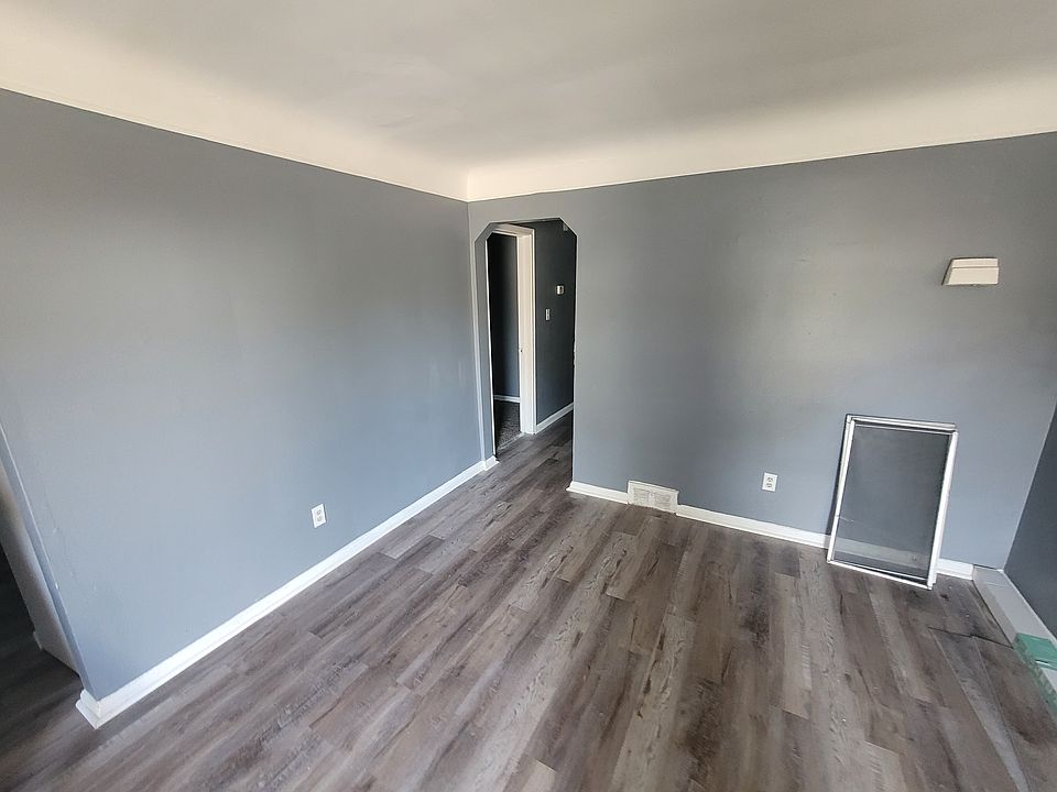 1st image of 20421 Cherrylawn St