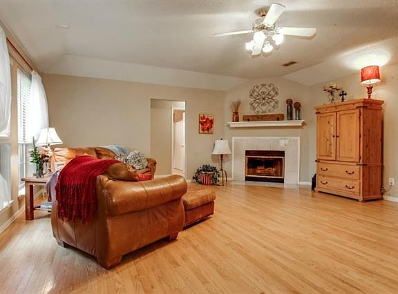 4th image of 6617 Basswood Dr