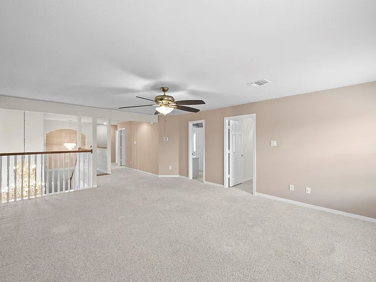 5526 Darschelle Dr — Photo 26