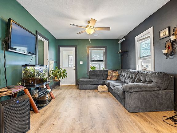 4th image of 3914 Cornell St