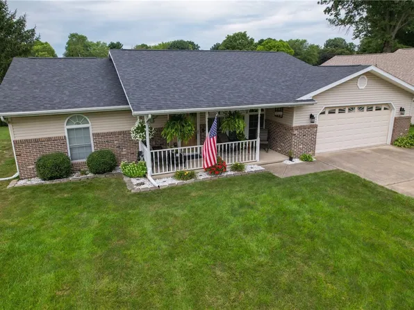702 Westwood Dr, Catlin, IL 61817